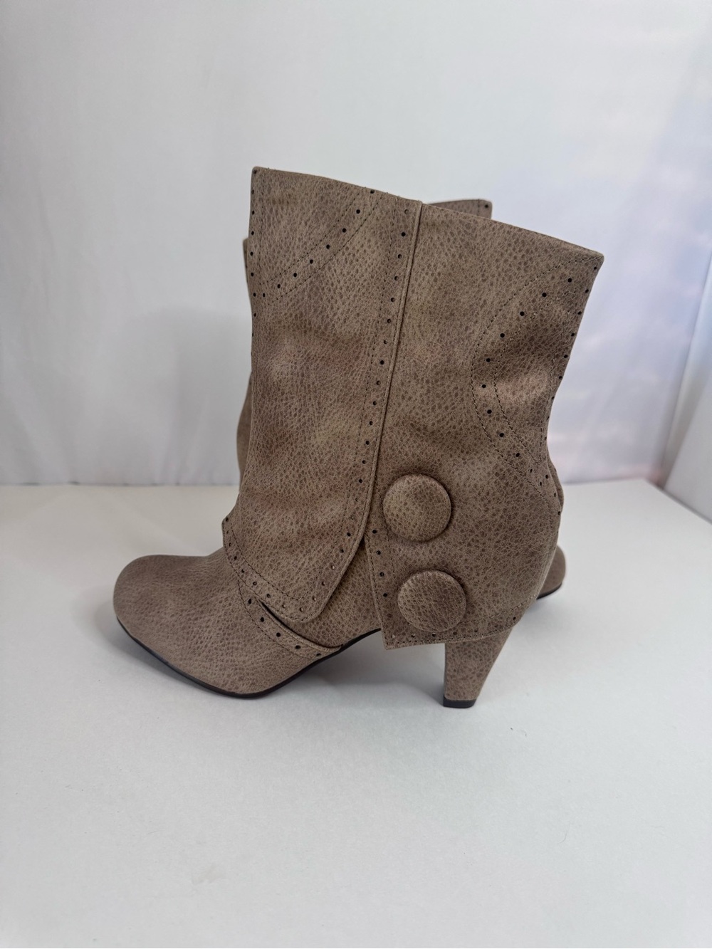 Taupe Women's Mid-Heel Fashion Ankle Boots 8.5